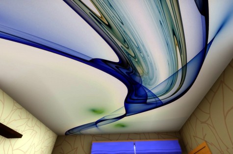 Натяжной потолок с фотопечатью абстракция