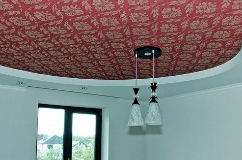 Тканевый натяжной потолок бордо